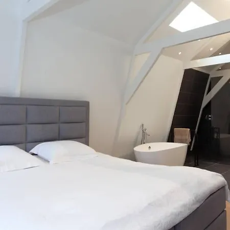Charming Flat, Great Canal, Center